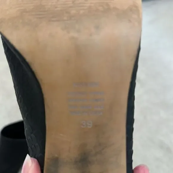 Alias Mae • Mule Heels- Alias Mae black heels ~ ‘rue black snakeskin heels - Picture 5 of 6